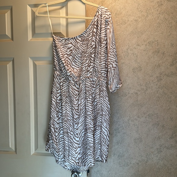 Express one shoulder dress size L - Picture 6 of 7